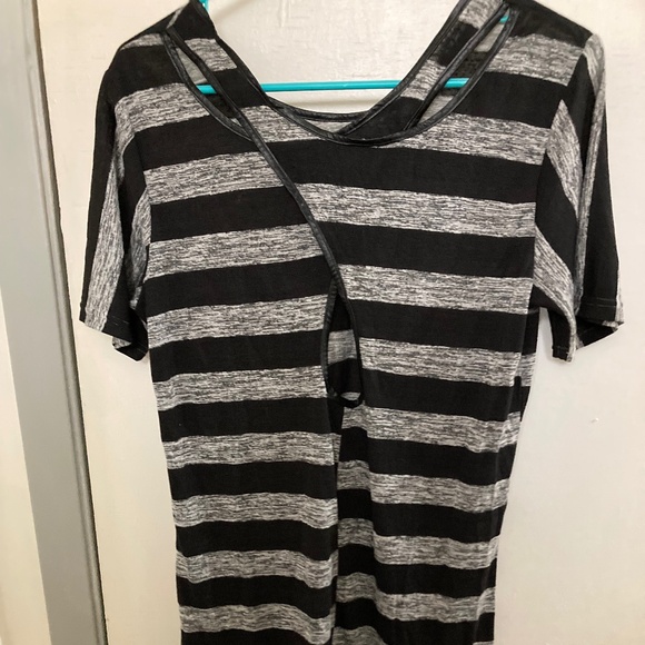 NWOT Open Back T-Shirt Dress - Picture 11 of 11